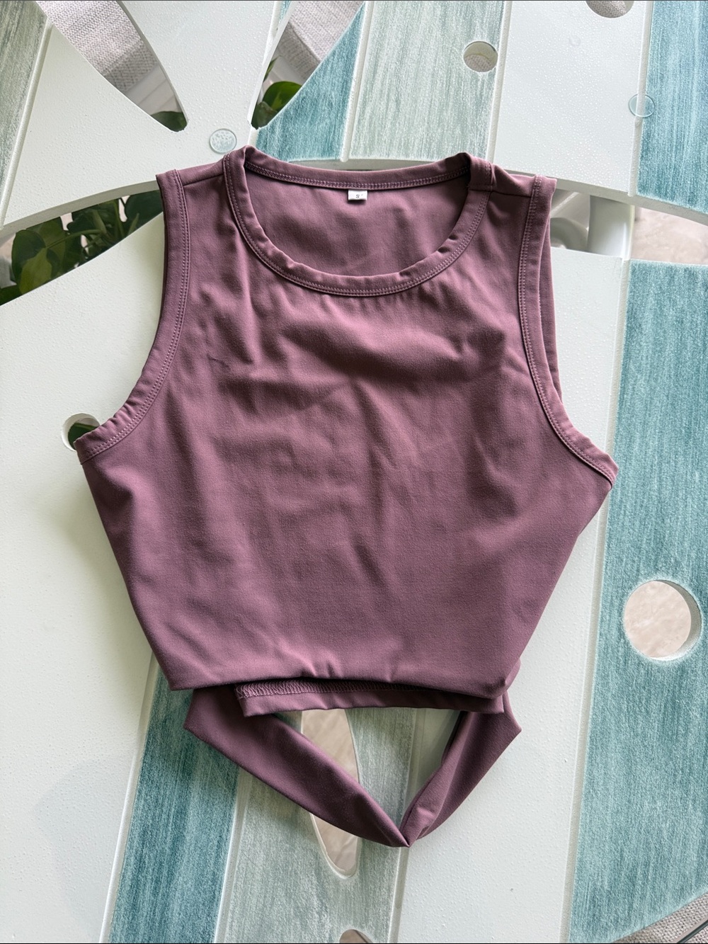 Sleeveless Twist-Back Tank Top in Mauve